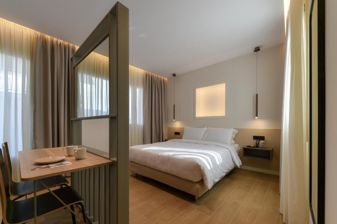 Zalo Urban Living Spaces อิโออันนินา ภายนอก รูปภาพ