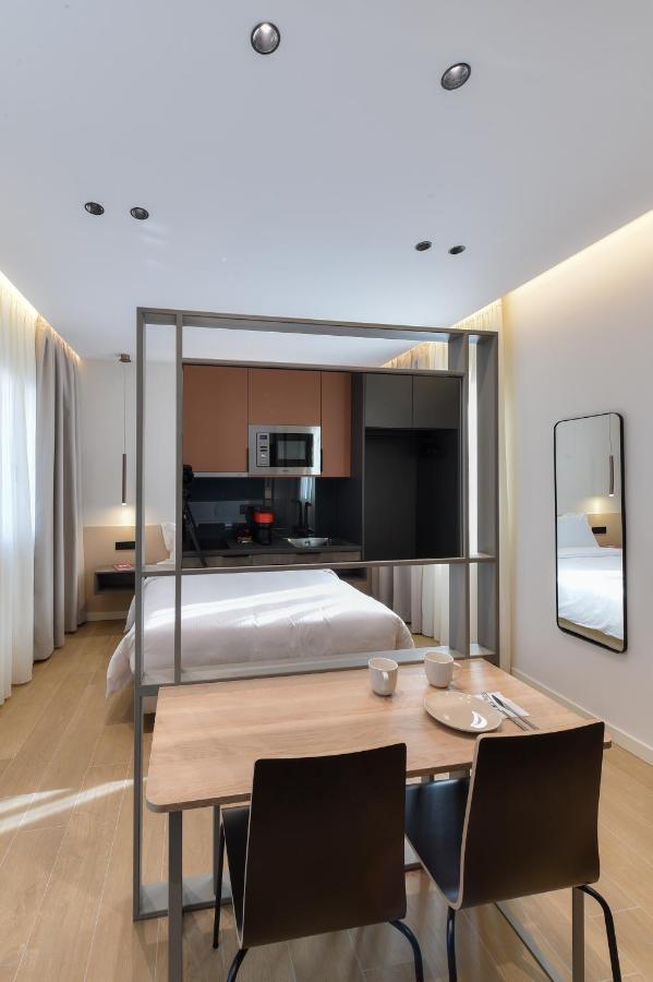 Zalo Urban Living Spaces อิโออันนินา ภายนอก รูปภาพ