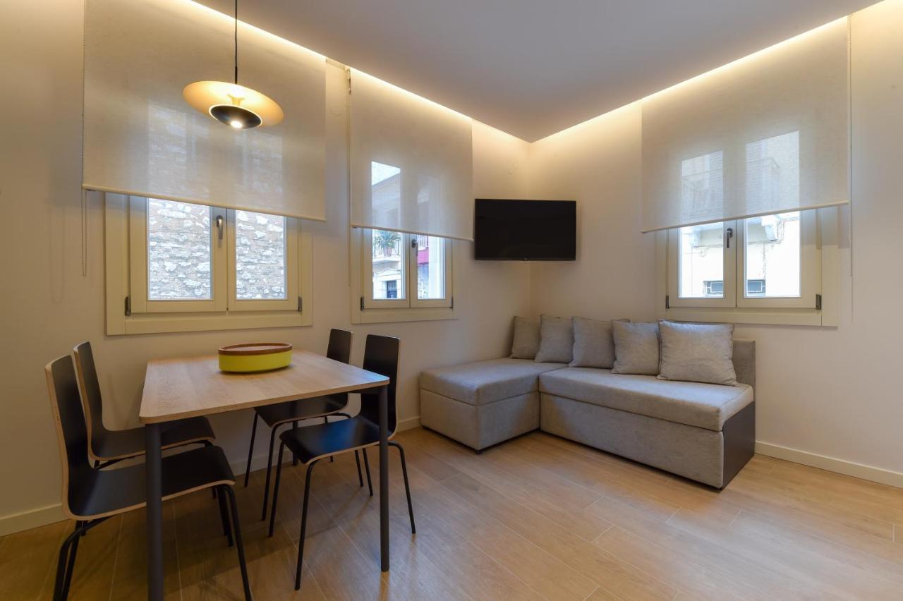 Zalo Urban Living Spaces อิโออันนินา ภายนอก รูปภาพ