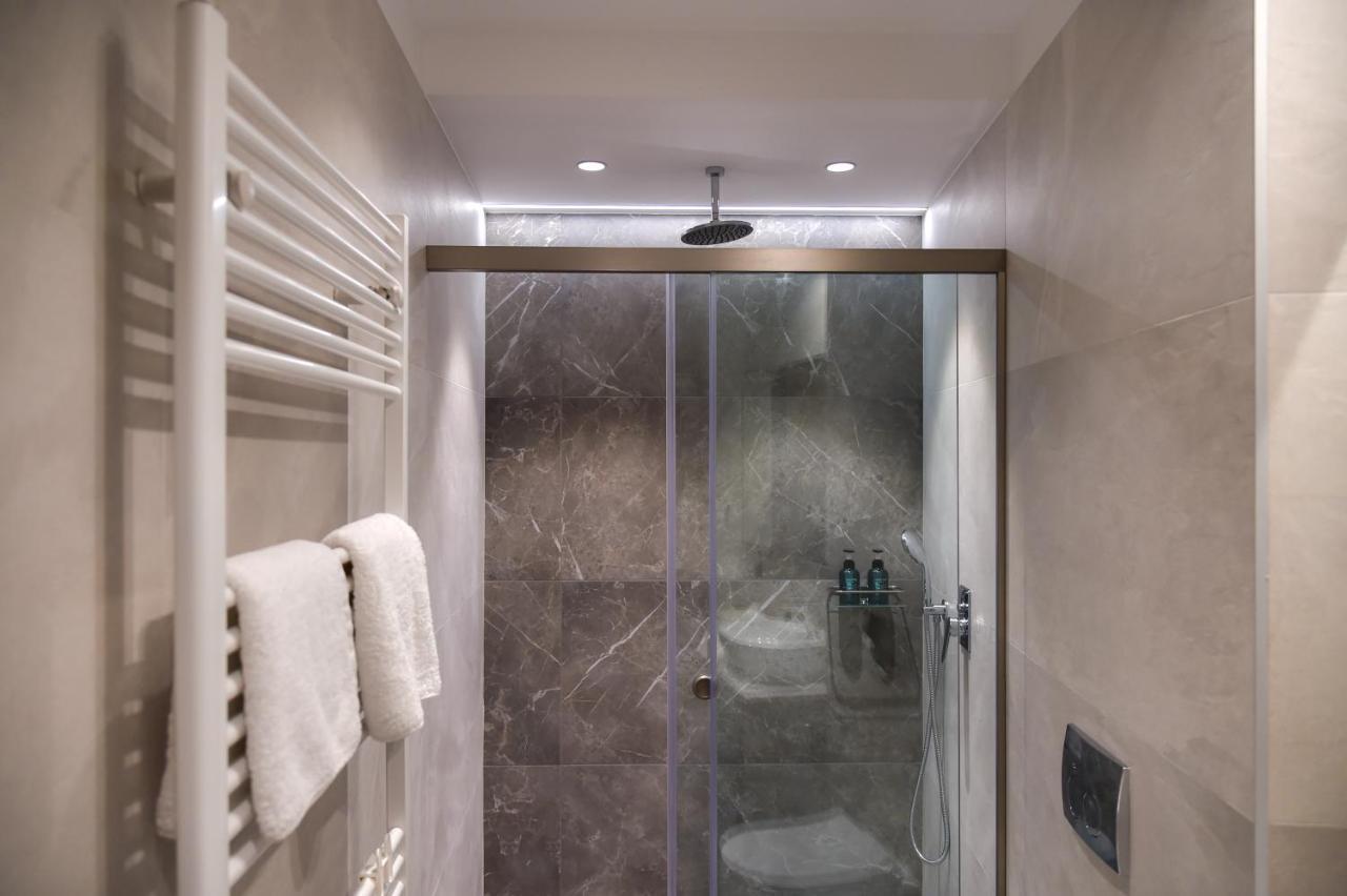 Zalo Urban Living Spaces อิโออันนินา ภายนอก รูปภาพ