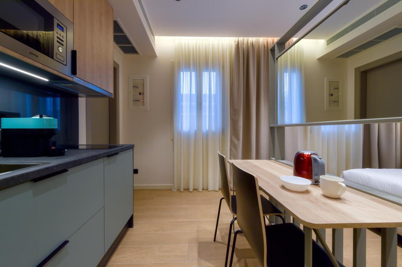 Zalo Urban Living Spaces อิโออันนินา ภายนอก รูปภาพ