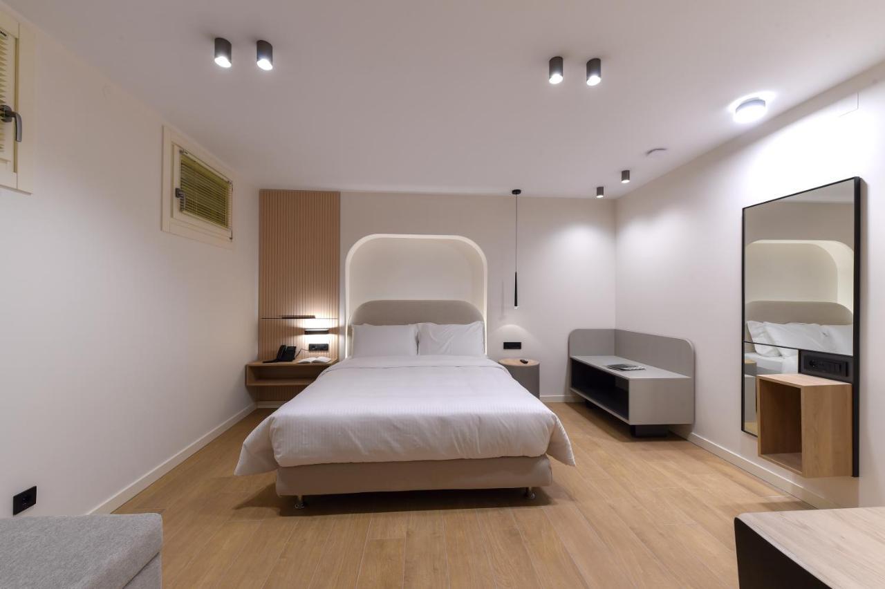 Zalo Urban Living Spaces อิโออันนินา ภายนอก รูปภาพ