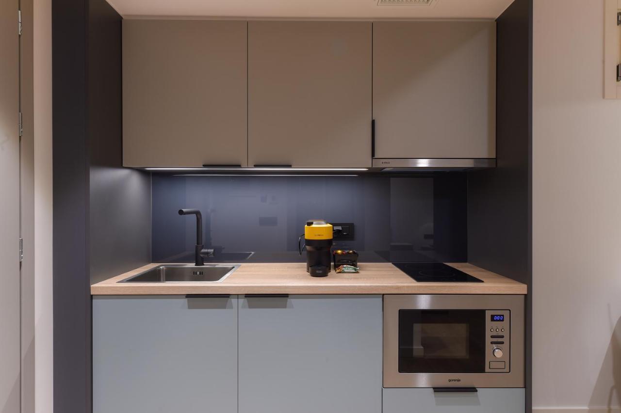 Zalo Urban Living Spaces อิโออันนินา ภายนอก รูปภาพ