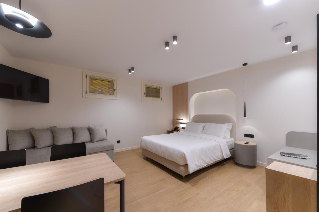 Zalo Urban Living Spaces อิโออันนินา ภายนอก รูปภาพ