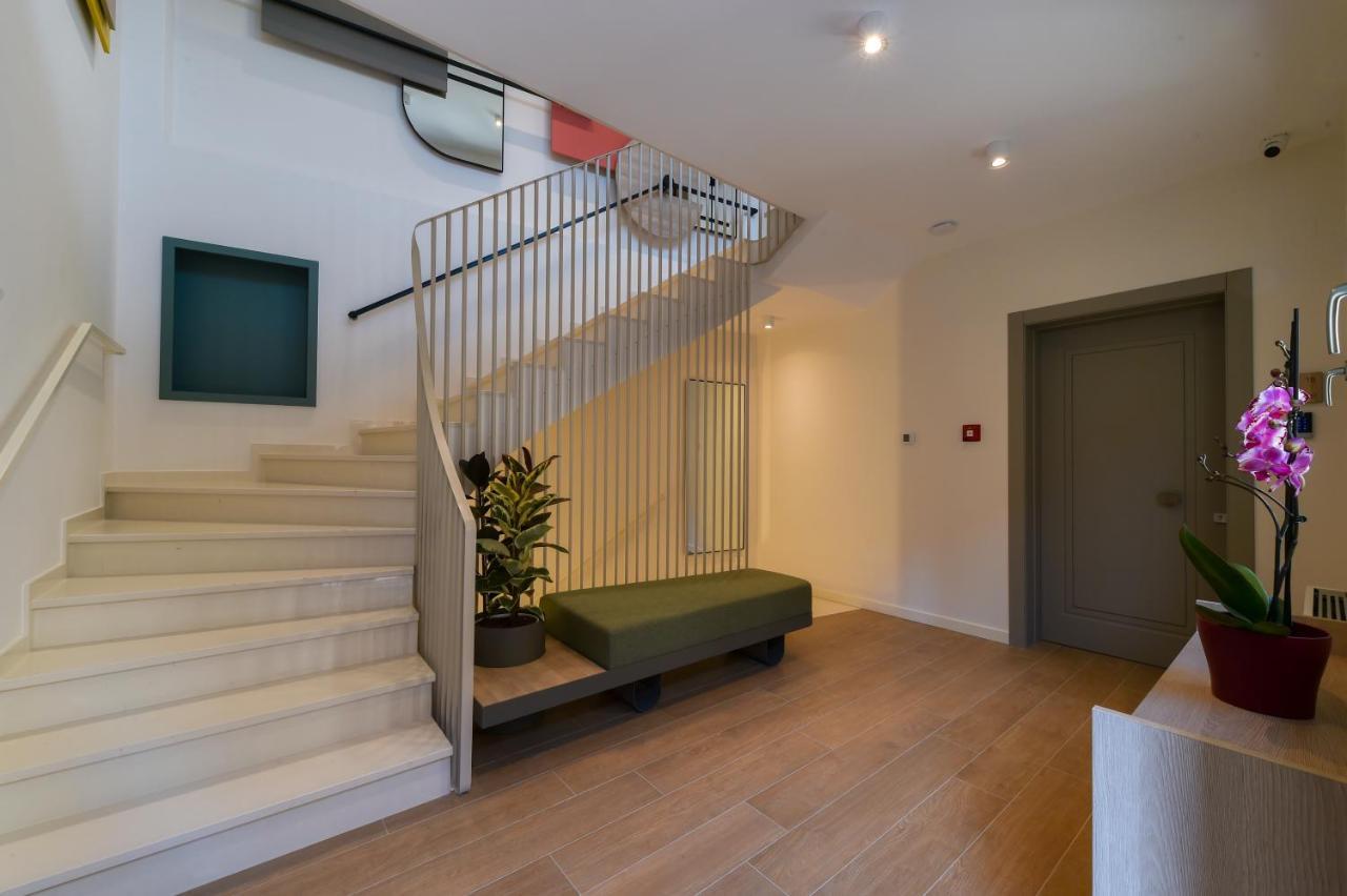 Zalo Urban Living Spaces อิโออันนินา ภายนอก รูปภาพ
